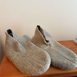 Bombas Women's Gripper Slipper – Taupe Knit, Medium, 9-11.5